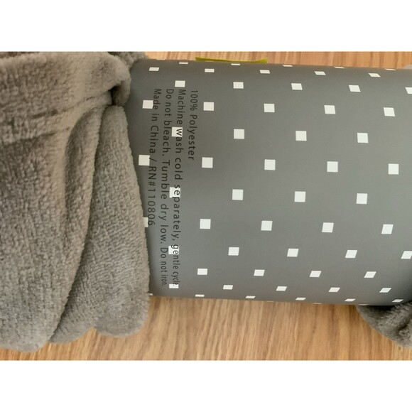 NWT Brookside Collection Nap Cozy Plush Throw Blanket 50" x60" Tan - Picture 4 of 5